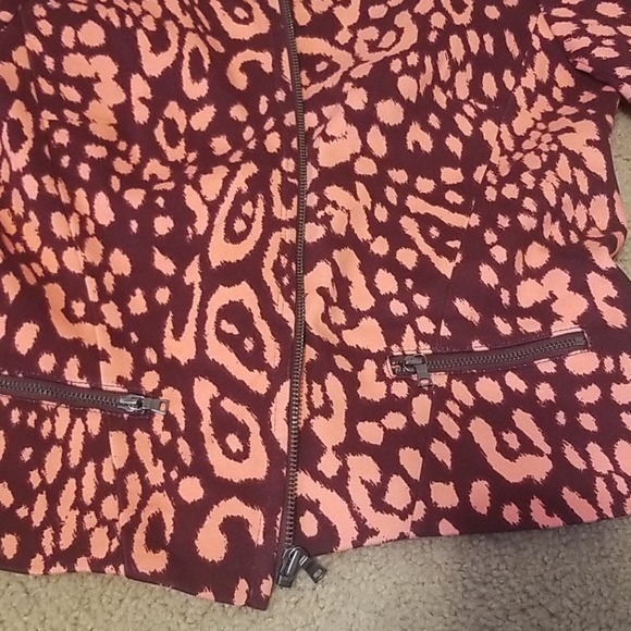 B10-Gap : size 4, leopard purple and peach jacket - Picture 5 of 5